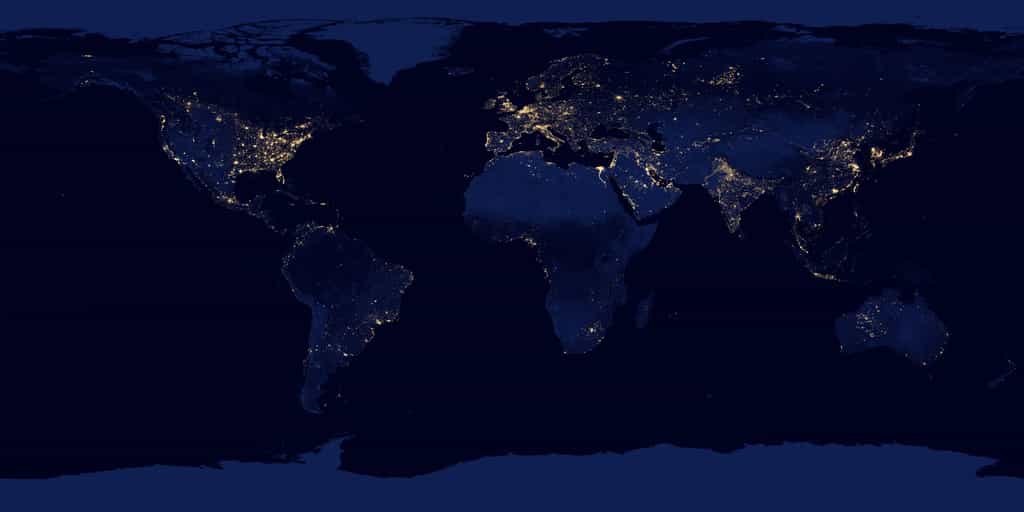 La Terre en 2012. Les lumières allumées valent bien une carte sur l'accès à l'électricité dans le monde... © Nasa