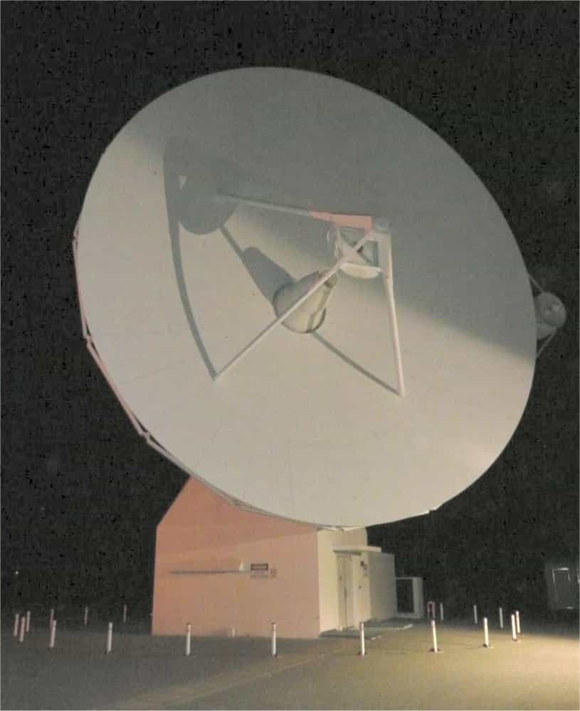 Il a fallu bricoler un peu l'antenne de Perth (État d'Australie-Occidentale) pour entrer en contact avec Phobos-Grunt. © Esa