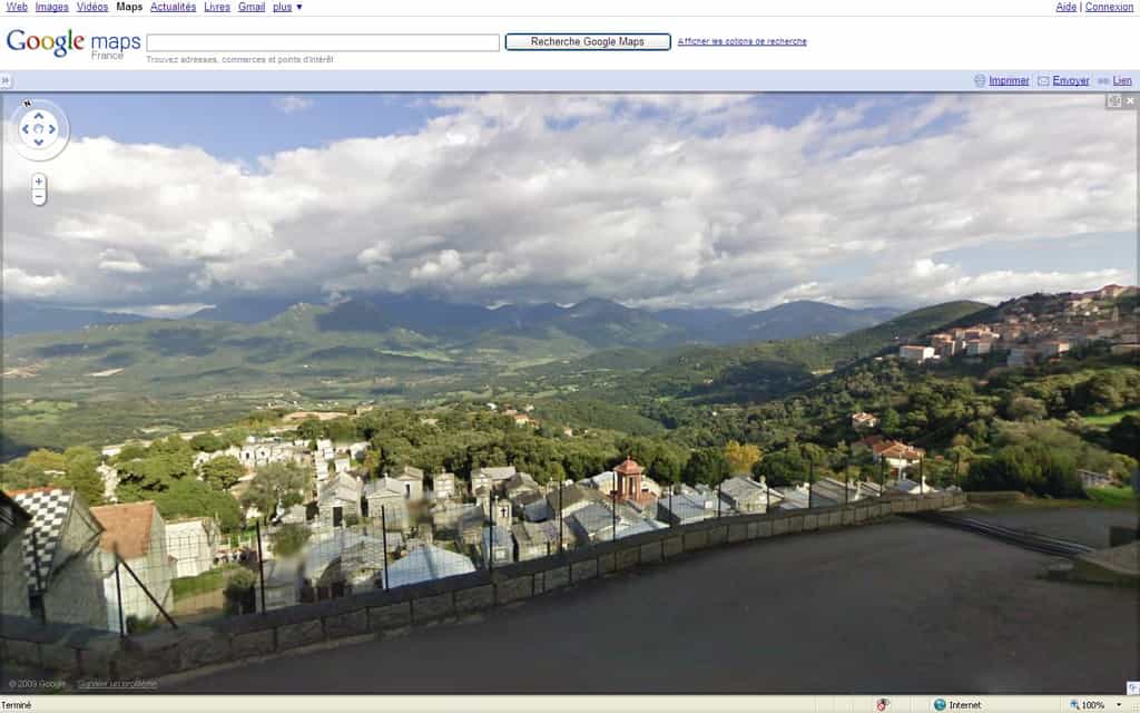 Google Street View permet désormais les balades en France. © DR