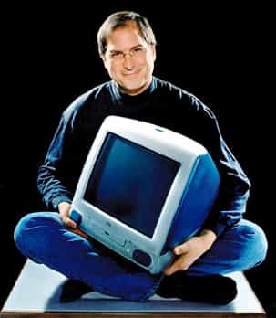 Steve Jobs présente l'iMac en 1998. © DR