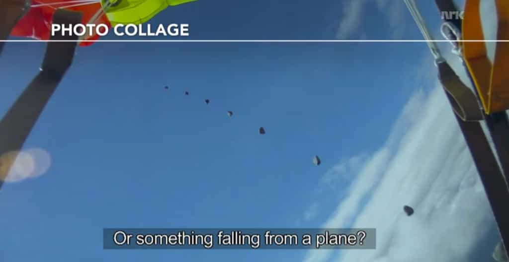 Un photomontage montrant, sur la vidéo, l'image de la météorite au moment du passage près du parachutiste. La vitesse serait d'environ 300 km/h et sa masse d'à peu près 5 kg. © NRK