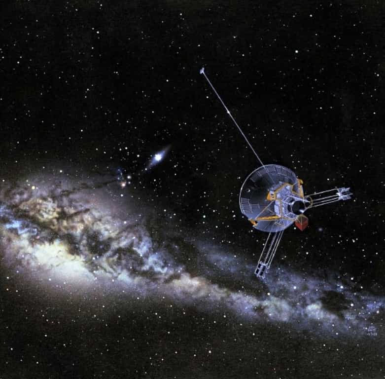 Une vue d'artiste d'une des sondes Pioneer, jetée telle une bouteille dans l'océan cosmique pour témoigner de l'existence de l'humanité. Pioneer 10 et 11 ont été lancées en 1973. © Nasa