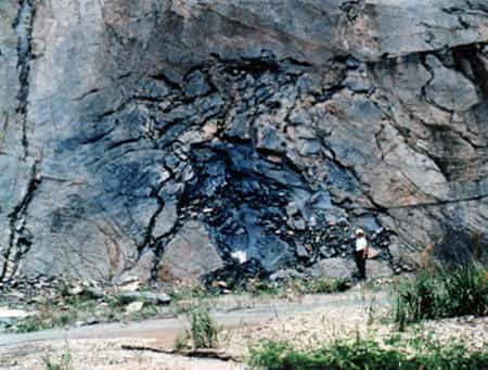 La mine d'uranium de Oklo, au Gabon, a mis au jour une activité nucléaire de 400.000 ans répartie dans une série de zones où avaient lieu des réactions de fission de noyaux atomiques. © US Department of Energy