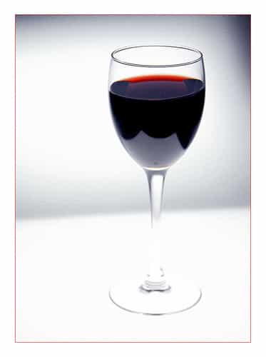 « 1 à 2 verres pour les femmes et 2 à 3 pour les hommes ». Oui mais des verres pas plus grands que celui-ci... © MrScramble / Flickr - Licence Creative Common (by-nc-sa 2.0)
