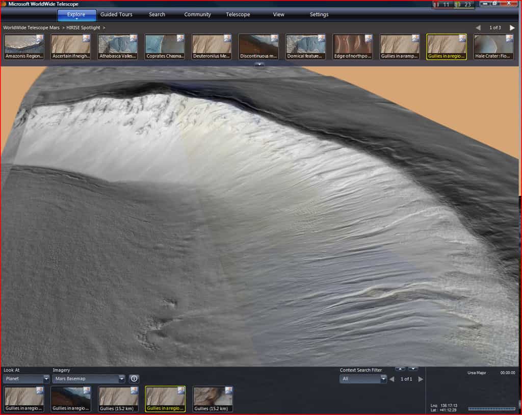 Une série d'images de Mars, en haute résolution, sont accessibles directement via WorldWide Telescope. Ici des ravines sur la plaine Lutetia saisies par l'instrument HiRise installé à bord de la sonde Mars Reconnaissance Orbiter en orbite autour de la planète. © Nasa