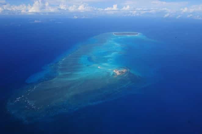 L'archipel des Glorieuses est composé de deux îles entourées par une barrière de corail. Il aura désormais son parc naturel marin. &copy; Serge Gelabert