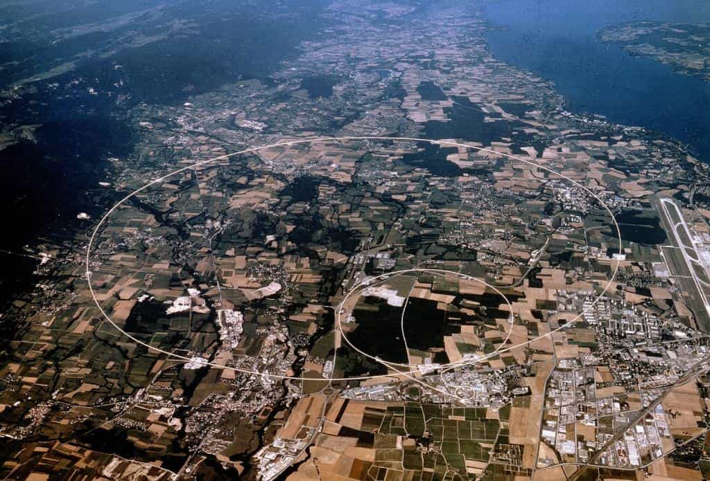 Une vue aérienne de la localisation du tunnel du LHC. Crédit : Cern