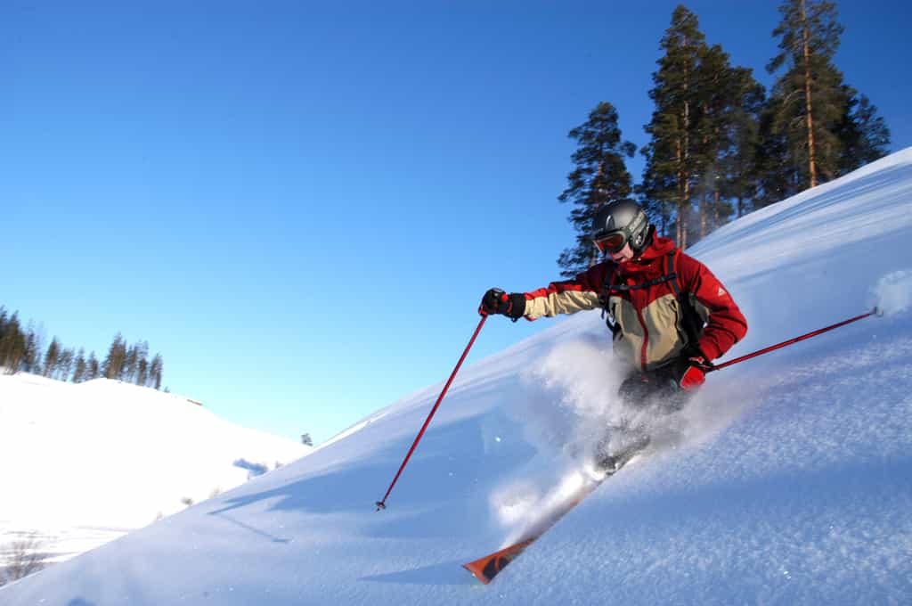 Les skis profitent des performances des matériaux composites à matrice organique. © Visit Finland, Flickr, CC by-nc 2.0