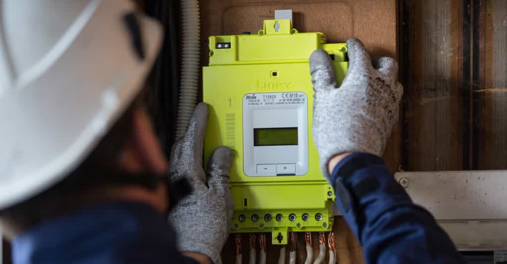 Linky, le compteur électrique intelligent d’Enedis, fait polémique depuis le début de son installation dans les foyers français. © Louis Fauquembergue, Enedis