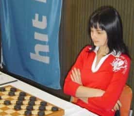 Darya Tkachenko, championne du monde 2006 du - vrai - Jeu de Dames. Crédit : Fédération française du Jeu de Dames