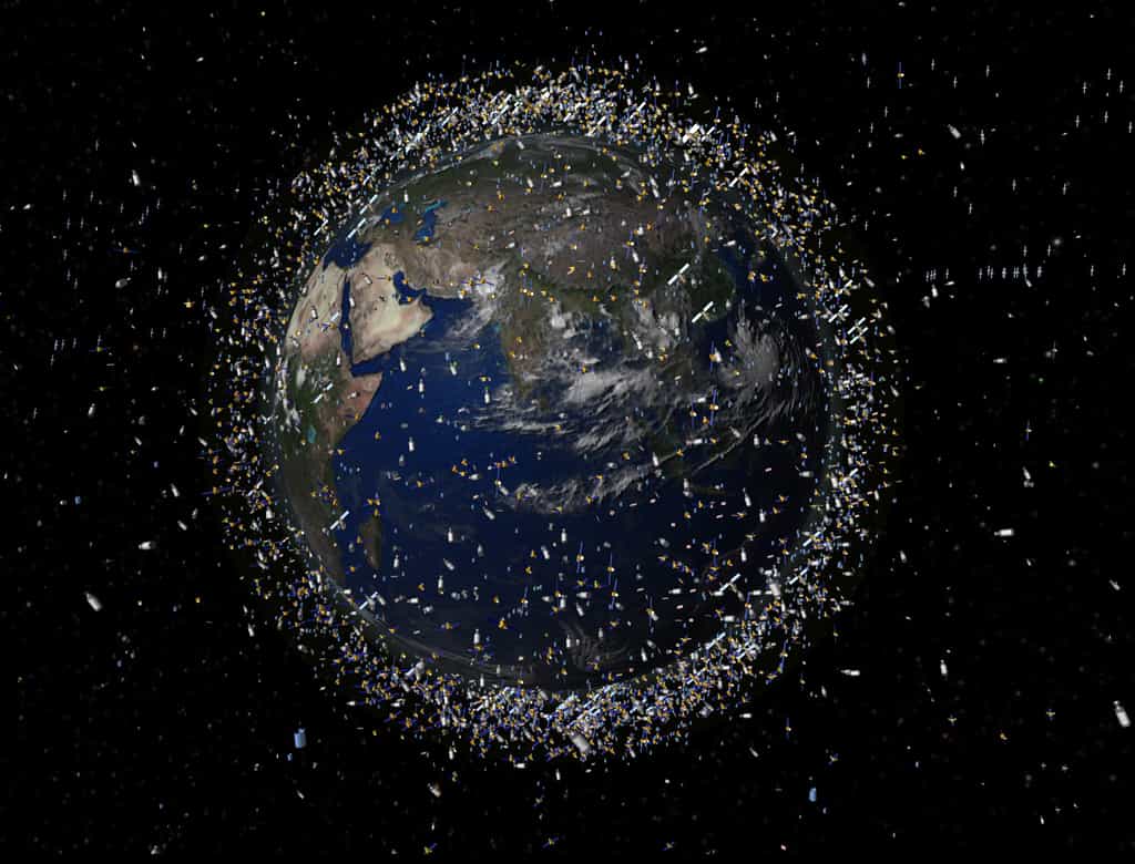 Représentation d'une partie des quelque 19.000 satellites et objets divers actuellement en orbite autour de la Terre. 70 % de tous les objets catalogués sont en orbite terrestre basse (LEO), qui s'étend jusqu'à 2.000 kilomètres au-dessus de la surface de la Terre. Crédit Esa