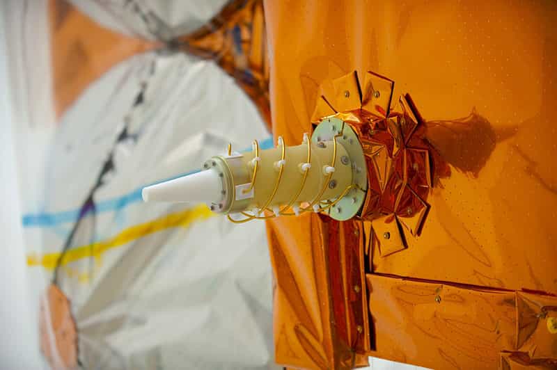 Doris sur le satellite CryoSat-2. Cet instrument fonctionne dans les deux sens et permet une orbitographie de précision mais aussi la détermination du géoïde terrestre. Crédits Esa / S. Corvaja