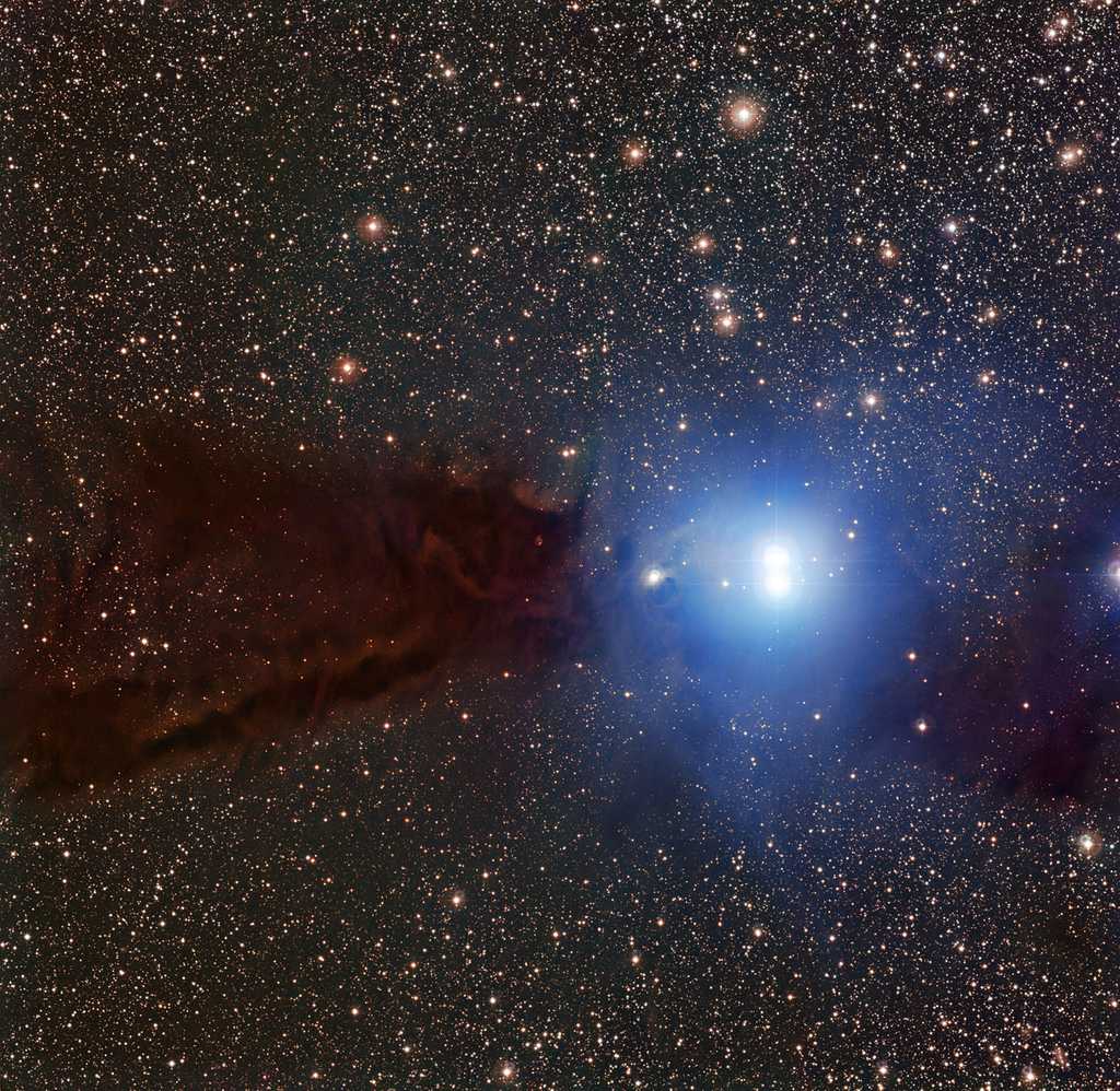 Cette image de la région centrale de Lupus 3, un nuage sombre où se forment de nouvelles étoiles dans la constellation du Scorpion, a été prise avec le télescope MPG/ESO de 2,2 mètres à l'observatoire de La Silla au Chili. Il s'agit de la meilleure image jamais réalisée en lumière visible de cet objet peu connu. © ESO, F. Comeron
