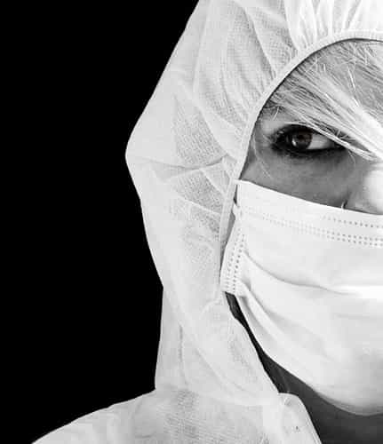 Si le virus de la grippe aviaire venait à être libéré, faudra-t-il porter un masque pour limiter l'épidémie ? © Yasser Alghofily, Flickr CC by 2.0