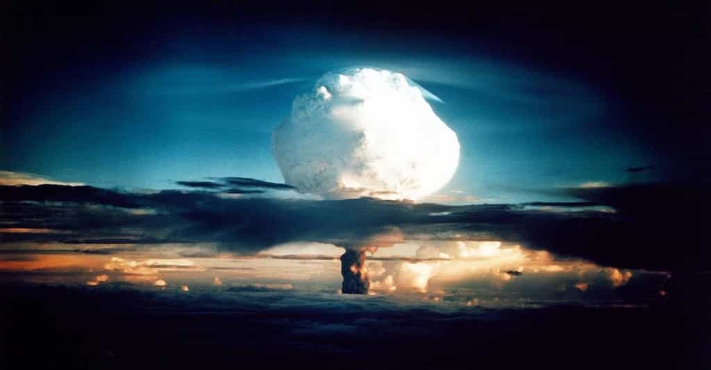 Les essais nucléaires font-ils tomber la pluie ? © WikiImages, Pixabay License