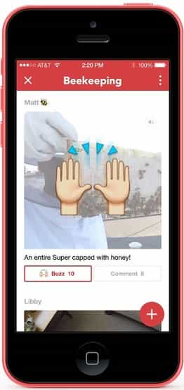 Avec sa nouvelle application Rooms, Facebook veut faire revivre le concept des forums de discussion. Disponible sur iOS, le service permet de créer un salon thématique et d’y inviter des participants pour dialoguer et échanger des contenus. Rooms ne nécessite pas de posséder un compte Facebook et peut s'utiliser sous un pseudonyme. © Facebook