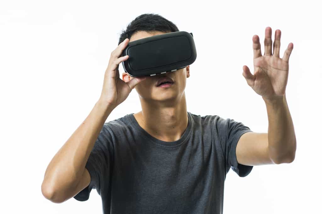 Le salon Laval Virtual est un rendez-vous international&nbsp;pour faire un point sur les dernières tendances en matière de réalité virtuelle et augmentée. © Wayne0216, Shutterstock