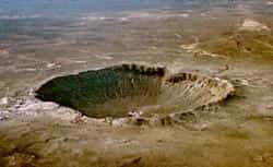 Un exemple d'impact de météorite : Meteore cratere (Arizona) vieux de 50 000 ansCrédit : http://www.univ-lille1.fr