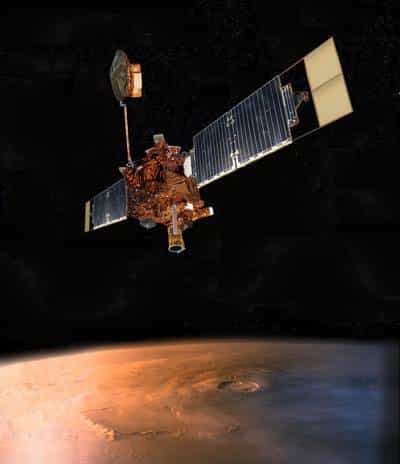 Mars Global Surveyor en orbite martienne (image d'artiste).
