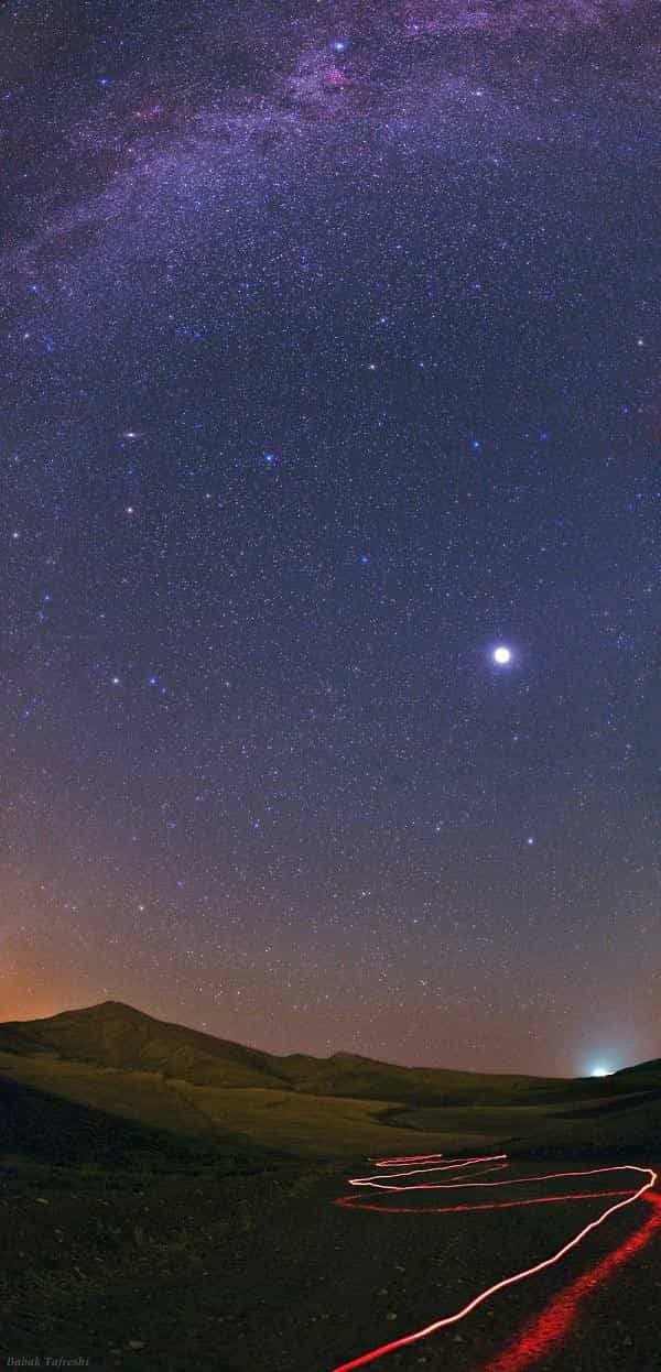 Jupiter, véritable phare céleste, illumine le ciel une grande partie de la nuit. Un spectacle à ne pas manquer. Crédit B. A. Tafreshi