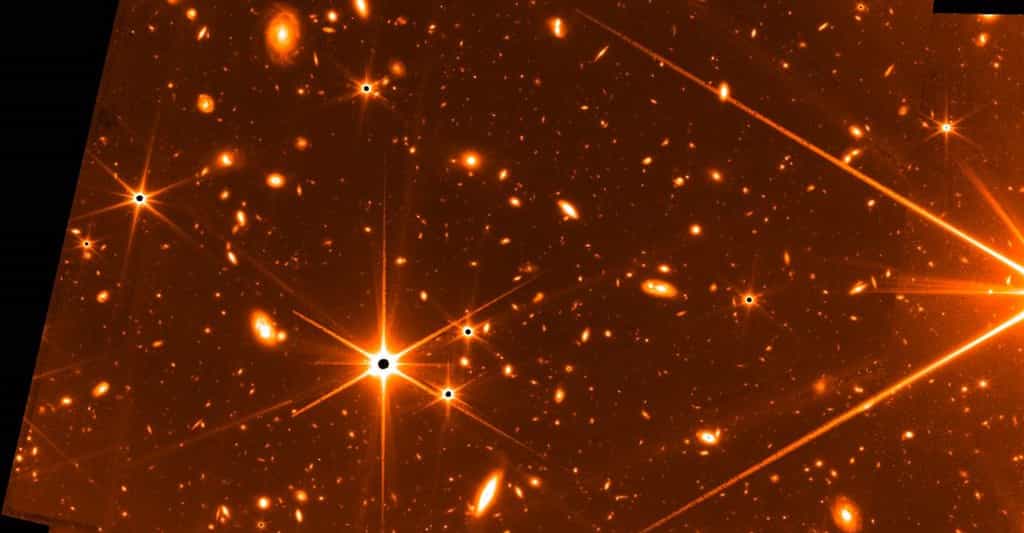 Les équipes de la Nasa ont dévoilé une nouvelle image renvoyée par le télescope spatial James Webb (JWST). Ou plus exactement par son capteur de pointage. Époustouflant en attendant le « révolutionnaire » annoncé pour le 12 juillet prochain. ! © NASA, CSA and FGS team