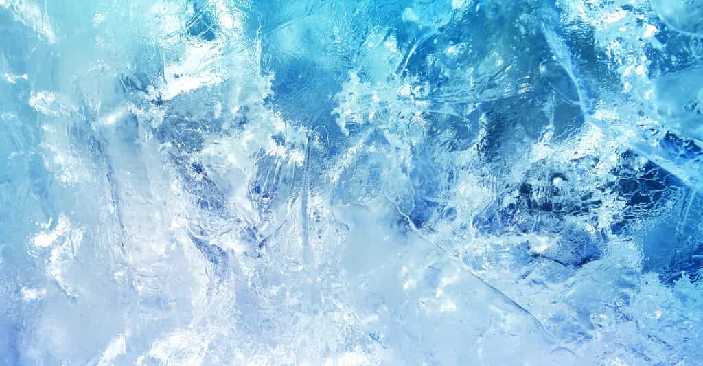 Des chercheurs ont mesuré la plus petite goutte d’eau capable de former de la glace stable. Elle ne contient pas plus de 90 molécules. © slay19, Adobe Stock