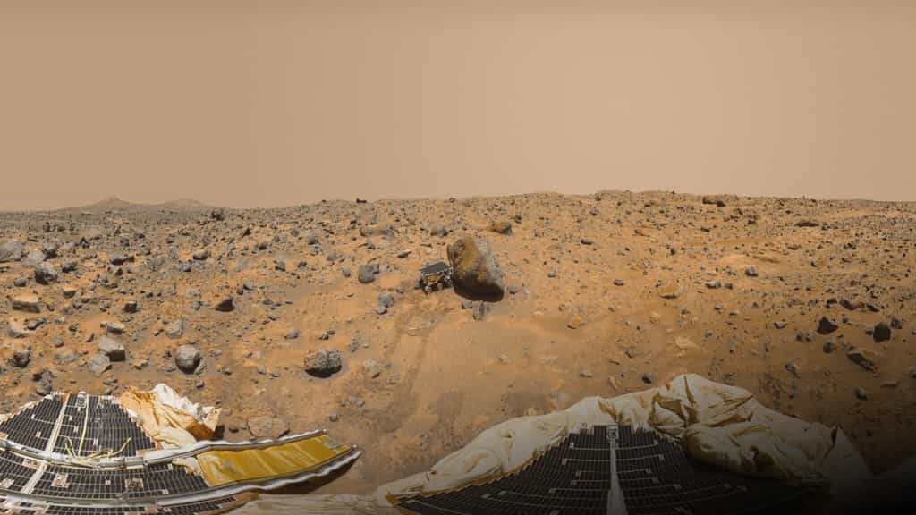 Sojourner, de la mission&nbsp;Pathfinder,&nbsp;est le premier rover à avoir&nbsp;foulé le sol martien, en&nbsp;1997. © Nasa