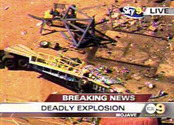 Image de l'explosion transmise par la chaîne américaine KCAL 9 TV. Vue d'hélicoptère.