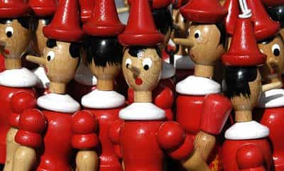 L'histoire de Pinocchio et de son nez qui s'allonge à chacun de ses mensonges a marqué les esprits de tous les enfants. Le conte pourrait comporter une part de vérité, puisqu'il semble possible de démasquer le mensonge en regardant l'organe de l'odorat avec une caméra thermique. © Beniamin &#951; &#948;&#969;&#948;&#941;&#954;&#945;&#964;&#951;, klearchosguidetothegalaxy.blogspot.fr, cc by 3.0