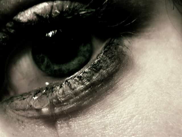 Les pleurs d'une femme ne seraient pas sexuellement attirants pour un homme. © Megyarsh, Flickr, CC by 2.0