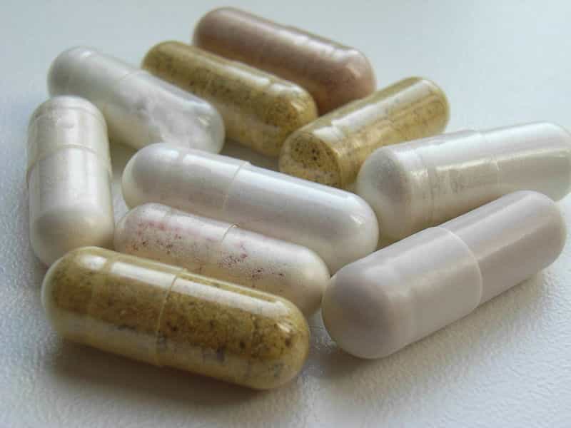 Les principes actifs donnent aux médicaments leurs propriétés thérapeutiques. © ElsBrinkerink, Wikipedia, CC by-sa 3.0