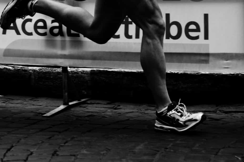 Pratiquer une activité physique régulière, comme la marche ou la course à pied, pourrait protéger du diabète et de l'obésité en régulant des gènes retrouvés dans le tissu adipeux. © Giulio Menna, Fotopedia, cc by nd 2.0