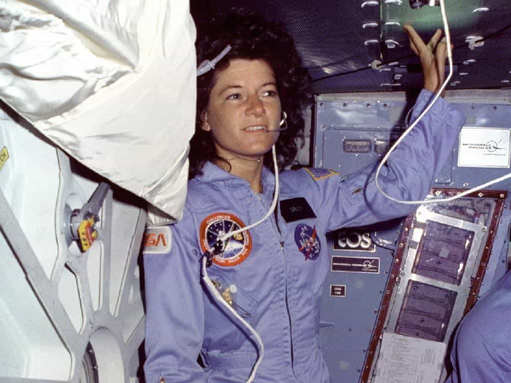Sally Ride en 1983 à bord de la navette Challenger. Elle a succombé à un cancer du pancréas à l'âge de 61 ans.&nbsp;© Nasa