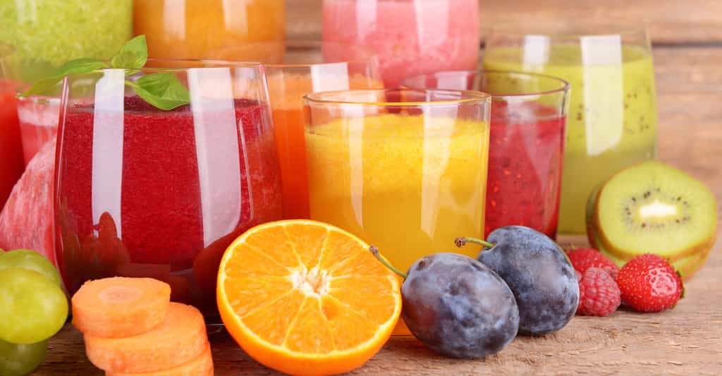 Les jus de fruits contiennent plus de vitamines que les nectars. © Africa Studio, Shutterstock