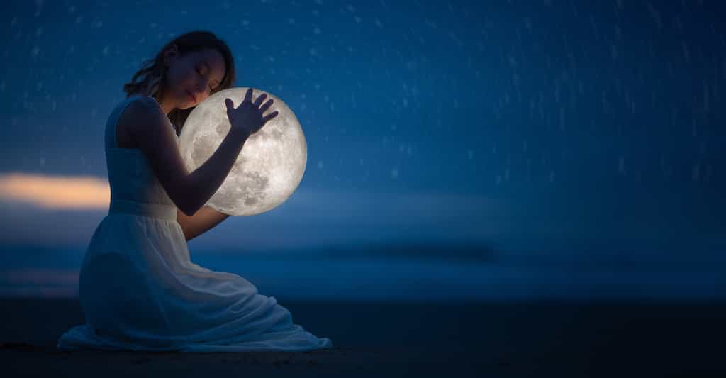 Des chercheurs de l’université de Washington (États-Unis) rapportent que nous dormons moins les nuits qui précèdent la Pleine Lune. © Anton, Adobe Stock