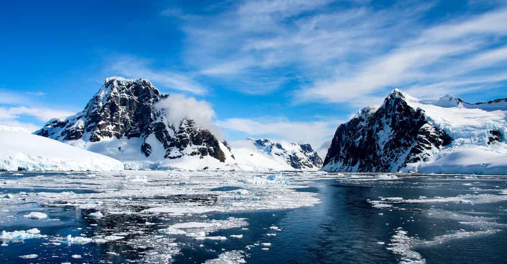Après la vague de chaleur qu’a connue l’Antarctique il y a quelques jours, les glaces ont fondu de manière tout à fait inhabituelle. © evenfh, Adobe Stock