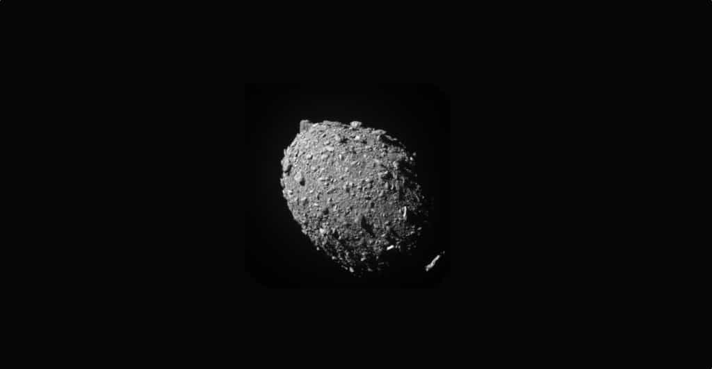La sonde Dart&nbsp;a percuté&nbsp;l’astéroïde&nbsp;Dimorphos. © Nasa, Johns Hopkins APL