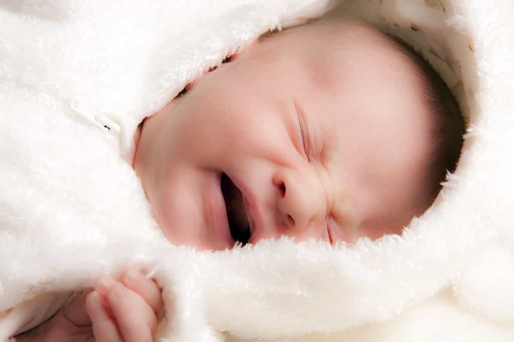 Quand bébé pleure, est-ce parce qu’il a mal ou qu’il a faim ? © ThorstenSchmitt, Fotolia