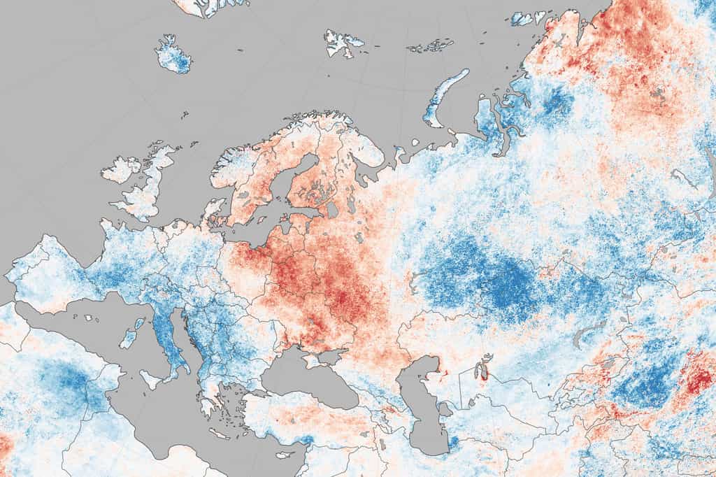 Cette carte de l'Europe parle d'elle même. On voit très clairement les régions où il a fait très chaud (Europe de l'Est, Suède...) ou anormalement doux (Europe du Sud, coeur de la Russie). © Nasa, Modis Science team