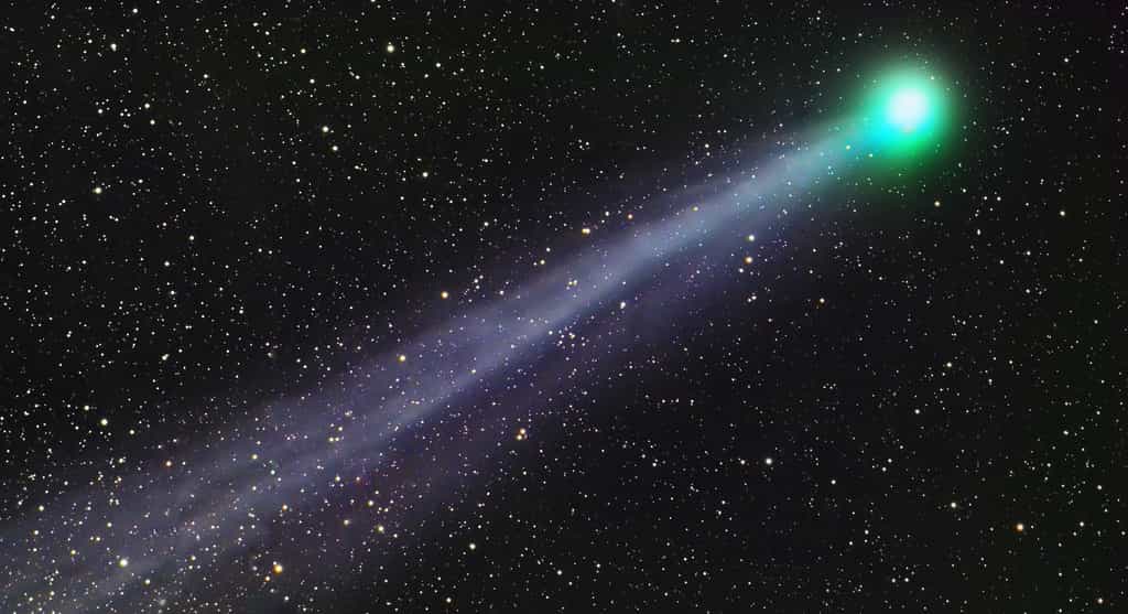 La comète Lovejoy C/2014 Q2, comète à longue période, le 19 janvier 2015, peu avant son passage au périhélie. © John Vermette, CC by-sa 4.0, Wikipédia