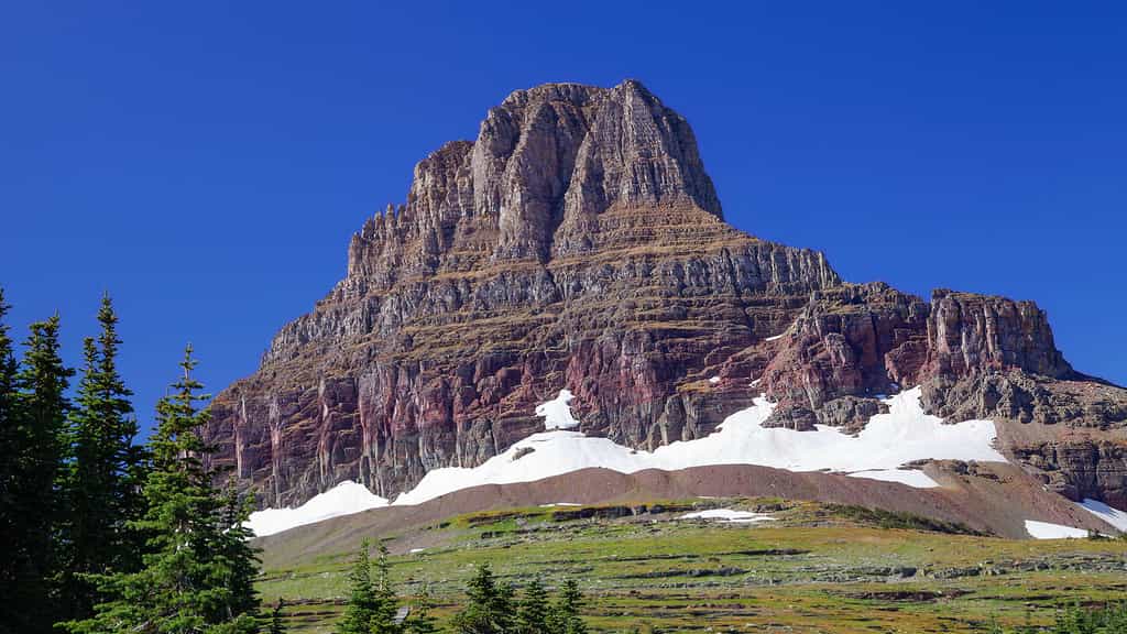 Montagne surplombant le lac Hidden, dans le Montana