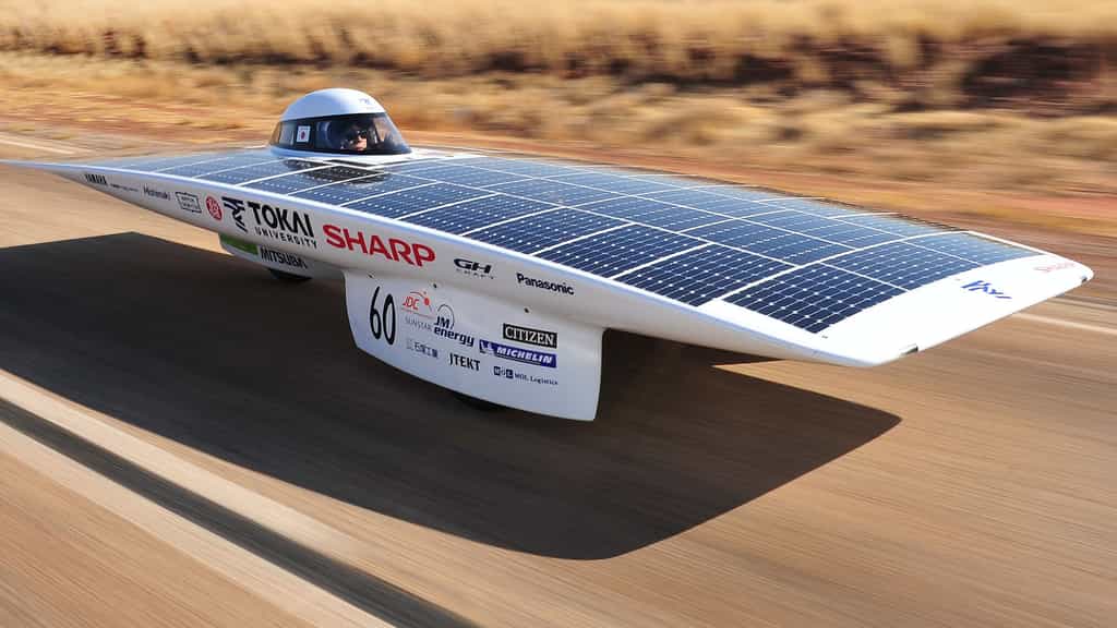 Le Tokai Challenger, une voiture solaire japonaise