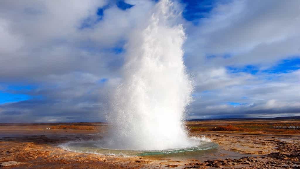 Le Geysir, père des geysers, en Islande
