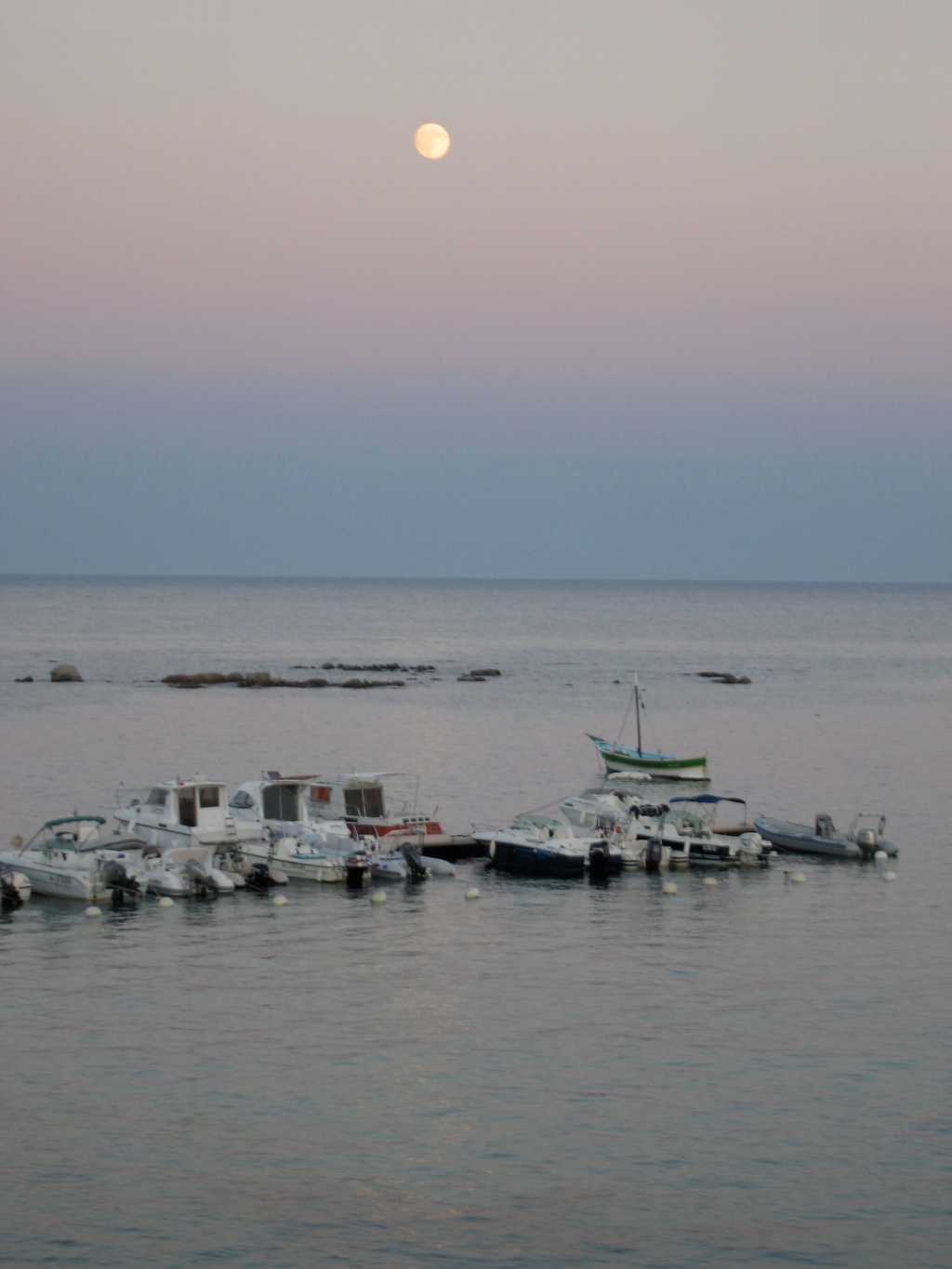 Lune en Corse