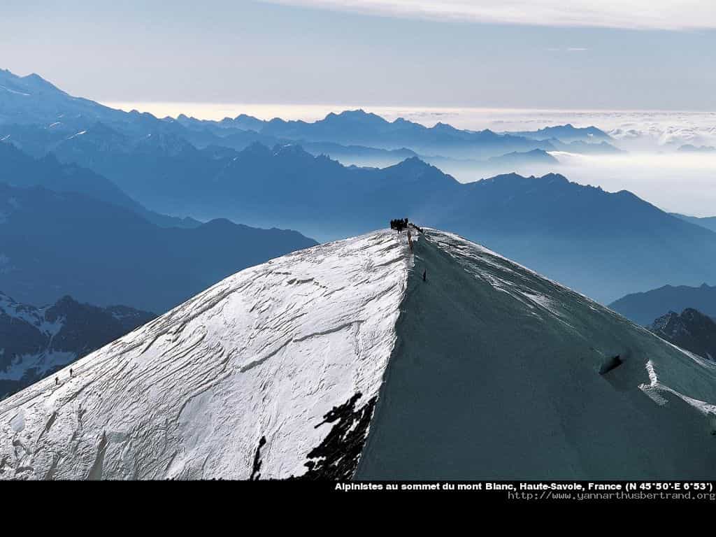 Alpinistes au sommet du mont Blanc, Haute-Savoie, France
