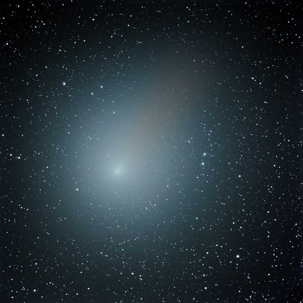 Comète 103P/Hartley 2 (2010)