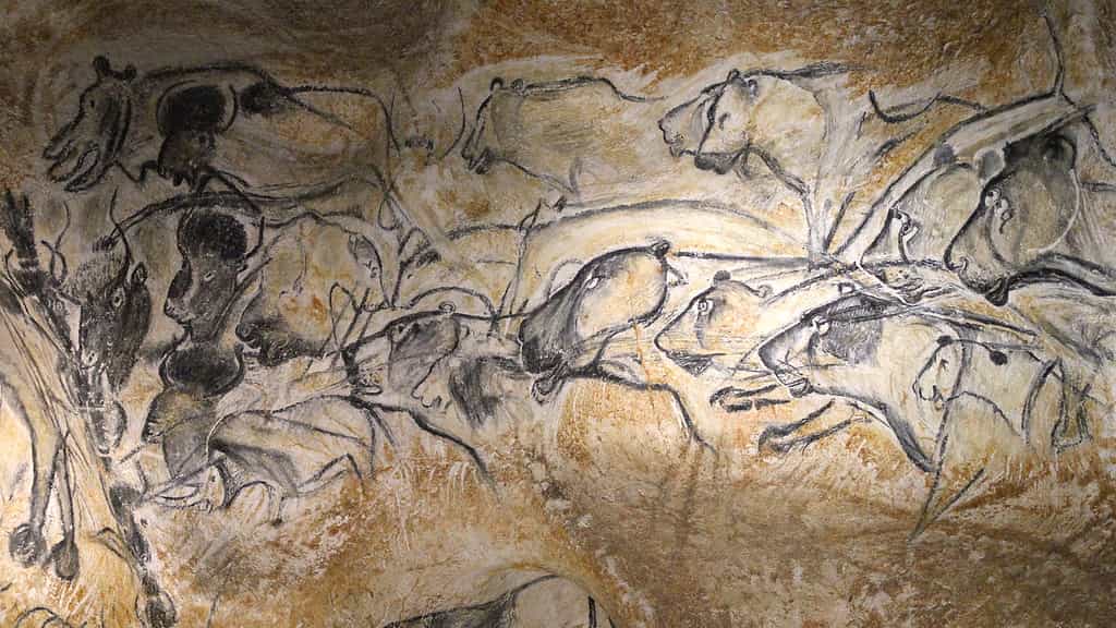 Lionnes et rhinocéros dans la grotte Chauvet