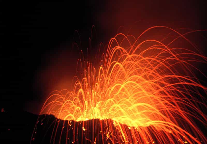 Éruption du piton de la Fournaise, sur l'île de la Réunion