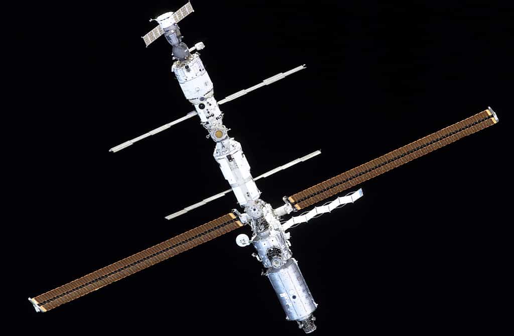 L'ISS en février 2001