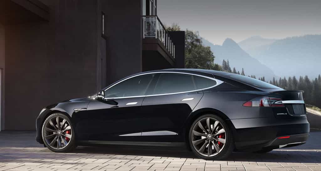 Tesla peut faire évoluer les performances et les fonctionnalités de ses véhicules grâce aux mises à jour logicielles. © Tesla